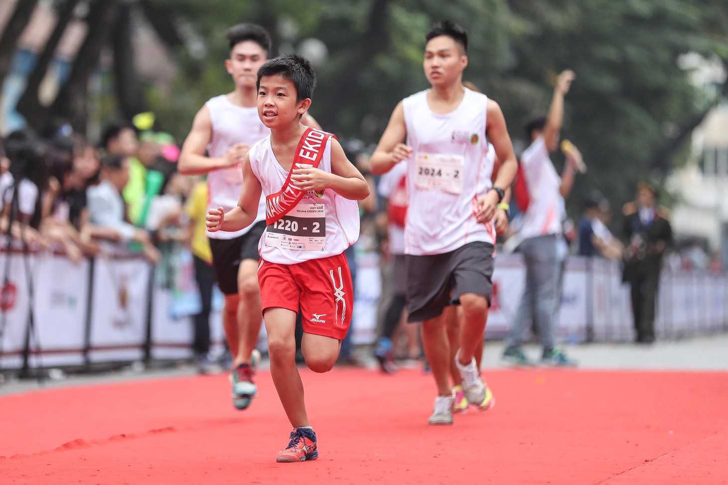 Nhóm nhạc nữ số 1 Nhật Bản dự giải chạy Kizuna Ekiden - Ảnh 6.