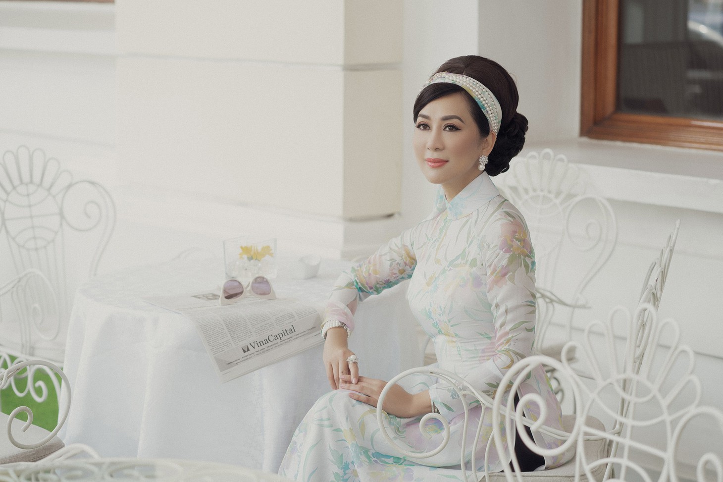 Võ Việt Chung và Nguyễn Cao Kỳ Duyên kể Ký ức Sài Gòn với áo dài xưa - Ảnh 9.