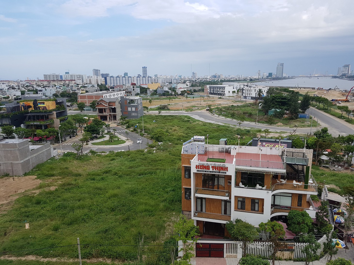 Vì sao Đà Nẵng khó khắc phục sai phạm đất đai? - Ảnh 1.