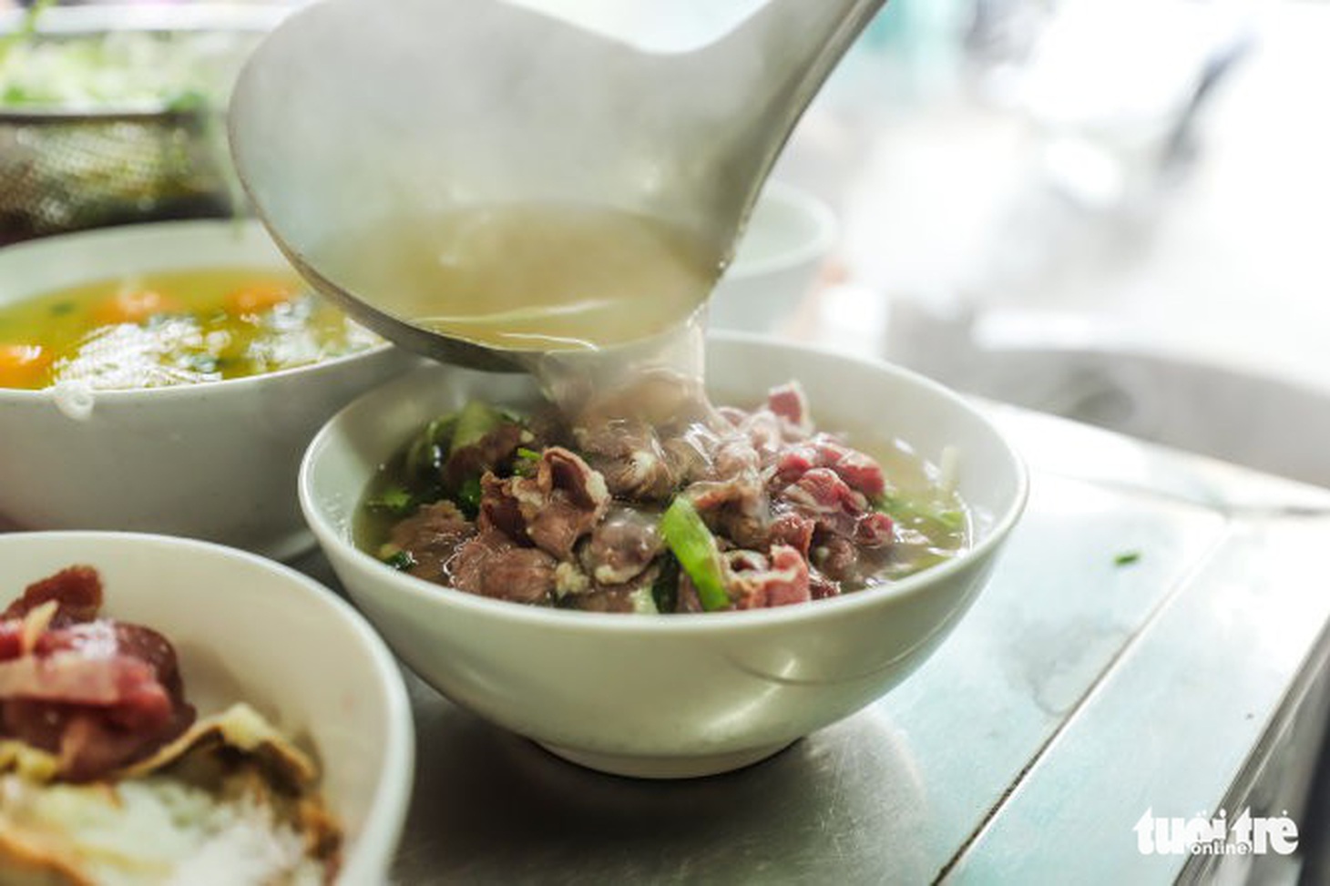 Cho một bát phở như cũ nhé - Ảnh 1.