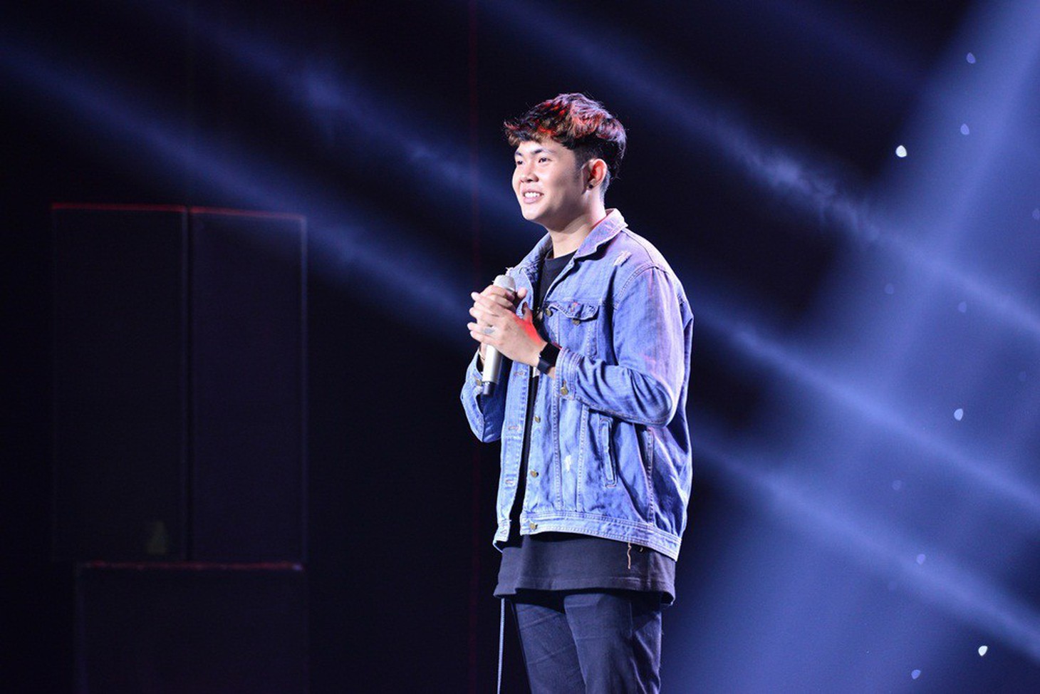 Hoài Nam Andiez - nhạc sĩ của Chi Pu - gây sốt Sing my song - Ảnh 1.