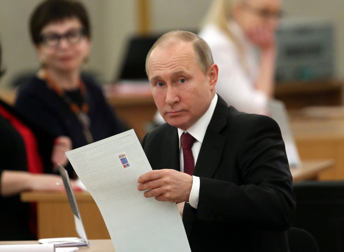 Con đường làm Tổng thống lạ kỳ của ông Putin - Ảnh 1.