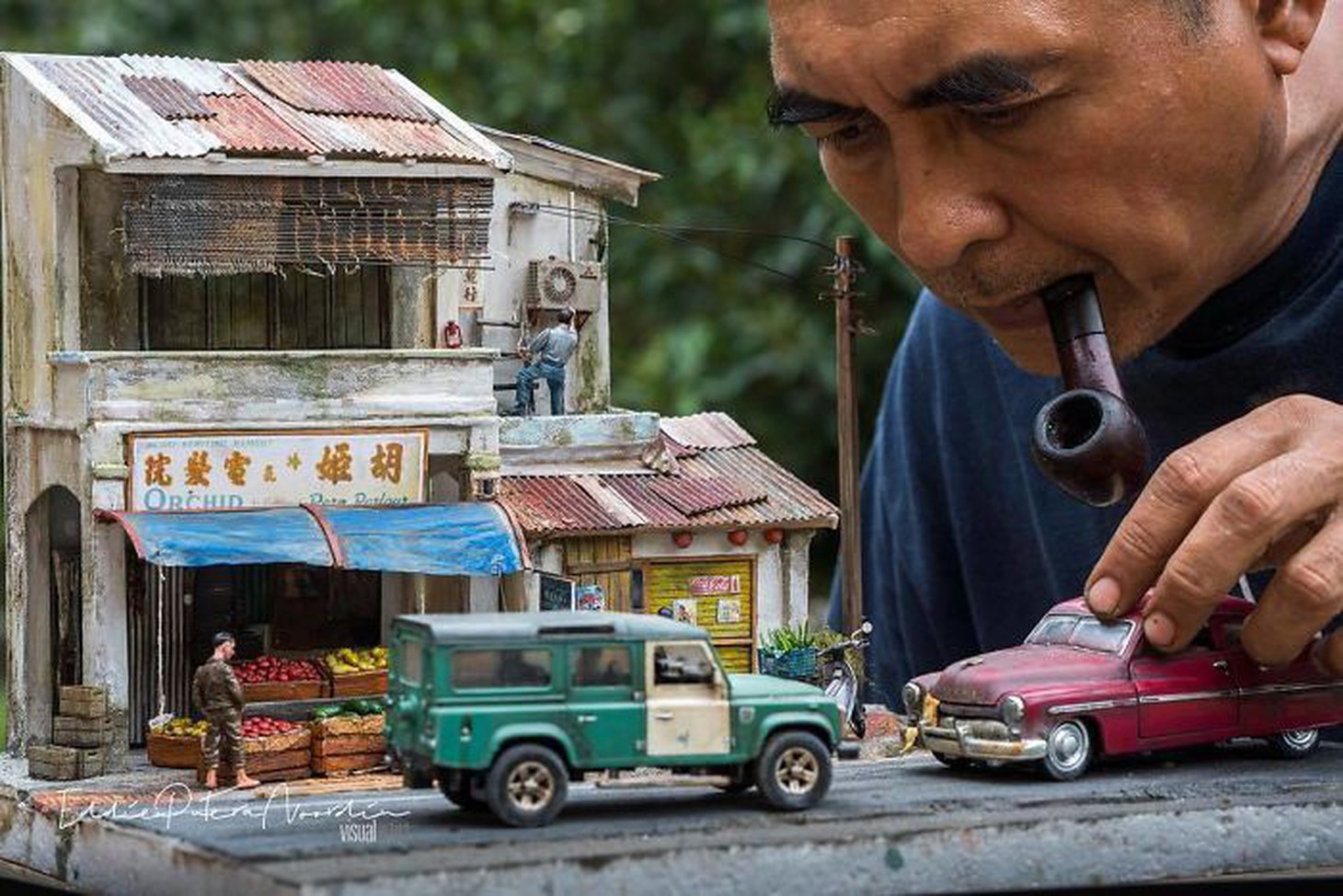 Đi ngược thời gian bằng mô hình siêu nhỏ của nghệ nhân Malaysia - Ảnh 1.