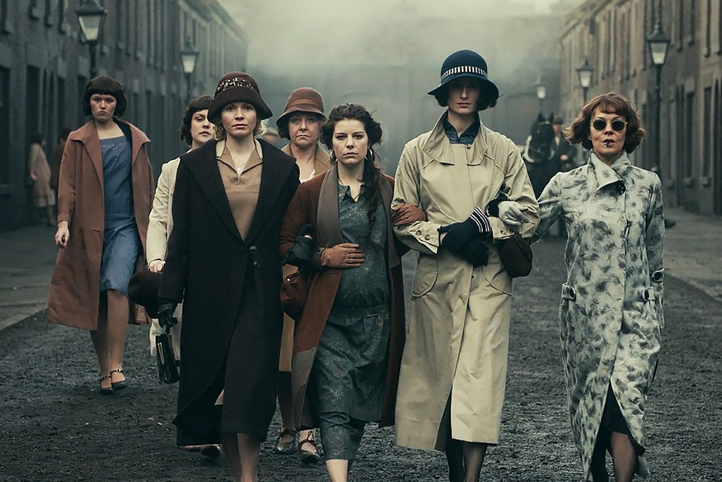 Peaky Blinders - mưu đồ chính trị, bạo lực đẫm máu và tình dục - Ảnh 9.
