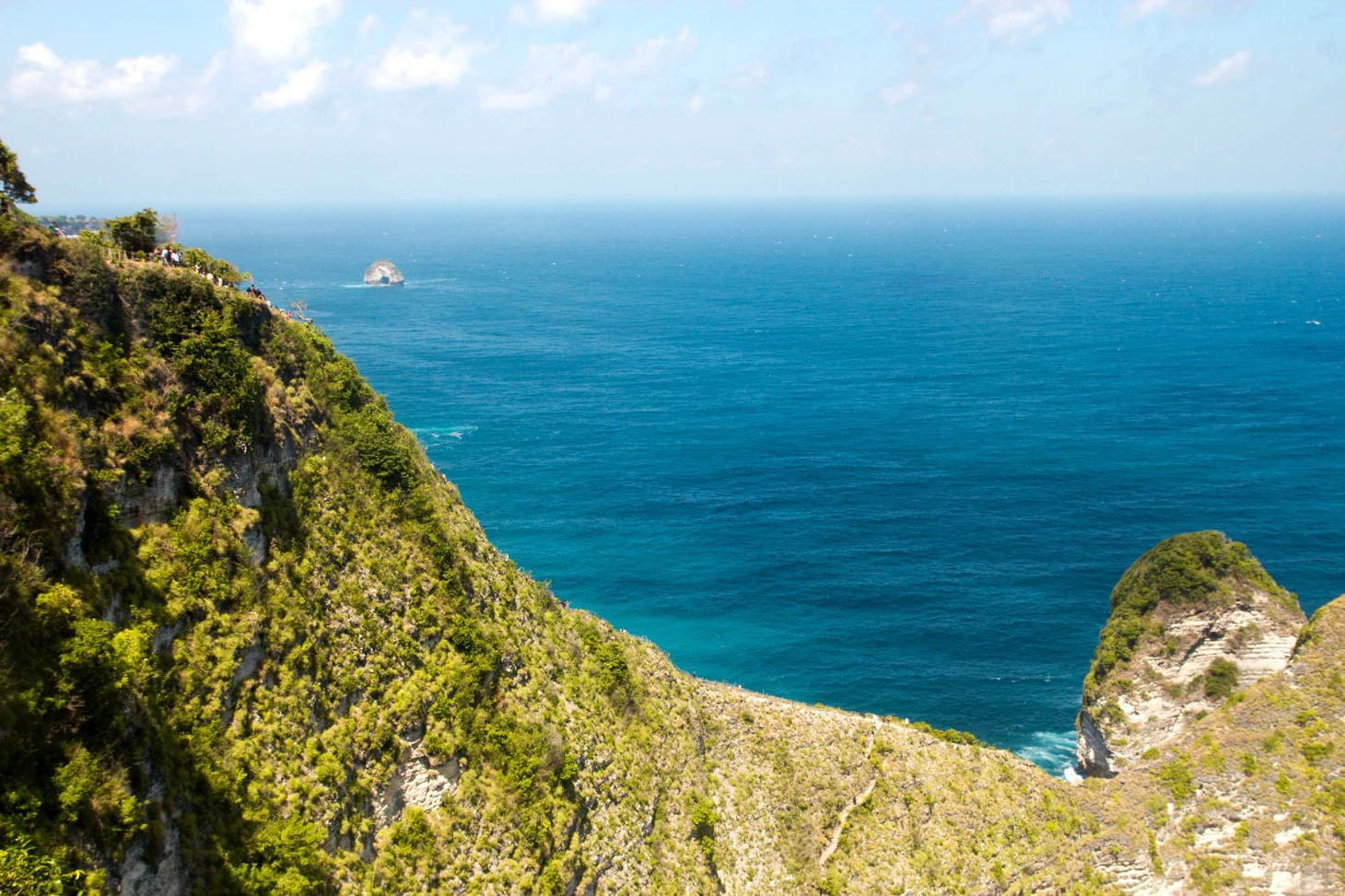 Tới Nusa Penida trèo lên lưng khủng long - Ảnh 5.