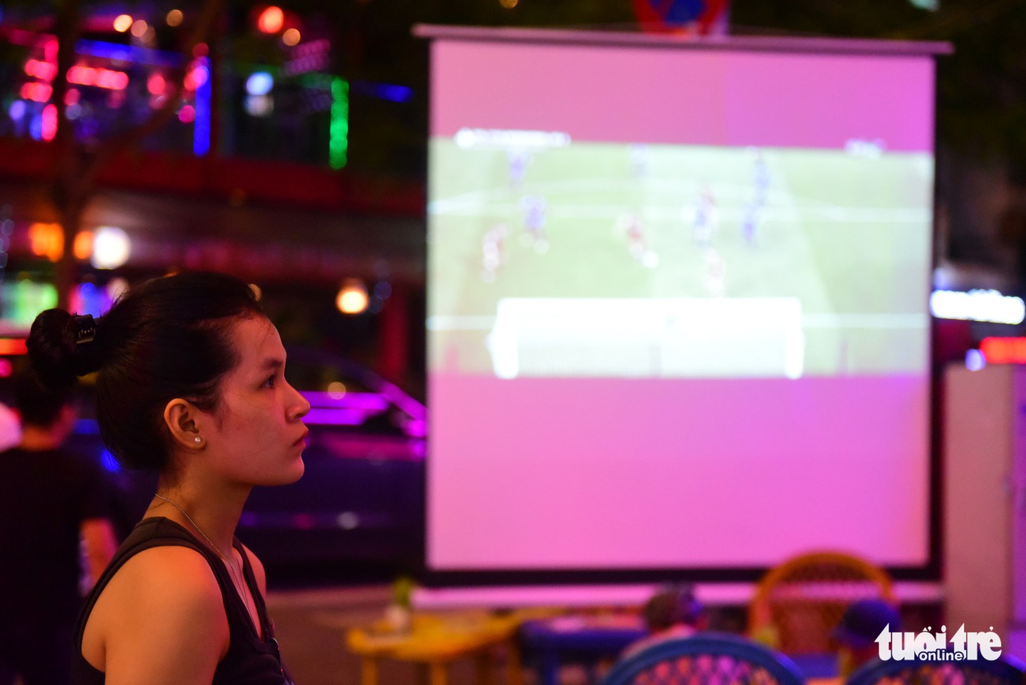 Sài Gòn sôi động trong ngày khai mạc World Cup 2018 - Ảnh 3.
