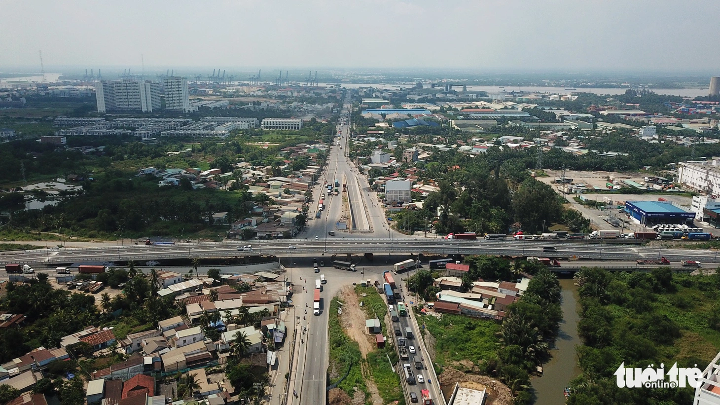 Thông xe cầu vượt Mỹ Thủy giải tỏa điểm đen kẹt xe - Ảnh 6.