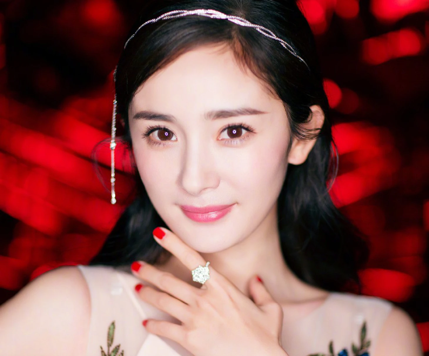 Lưu Diệc Phi, Triệu Lệ Dĩnh... phủ sóng màn ảnh Hoa ngữ - Ảnh 5.