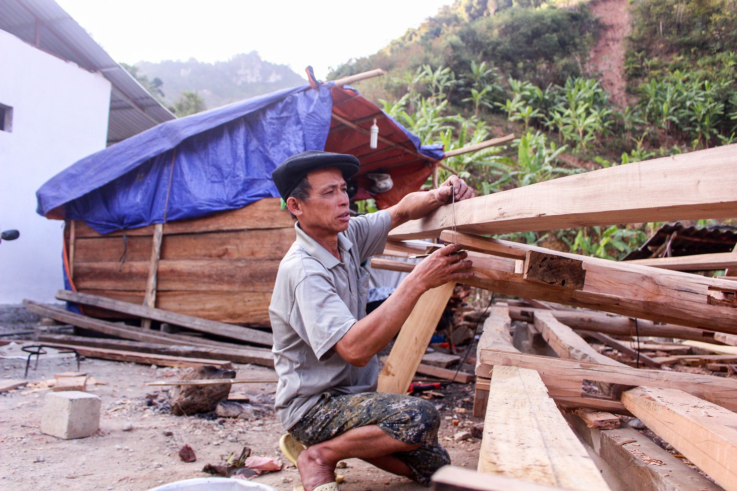Bà con vùng lũ Nặm Păm đã có nhà đón tết - Ảnh 10.