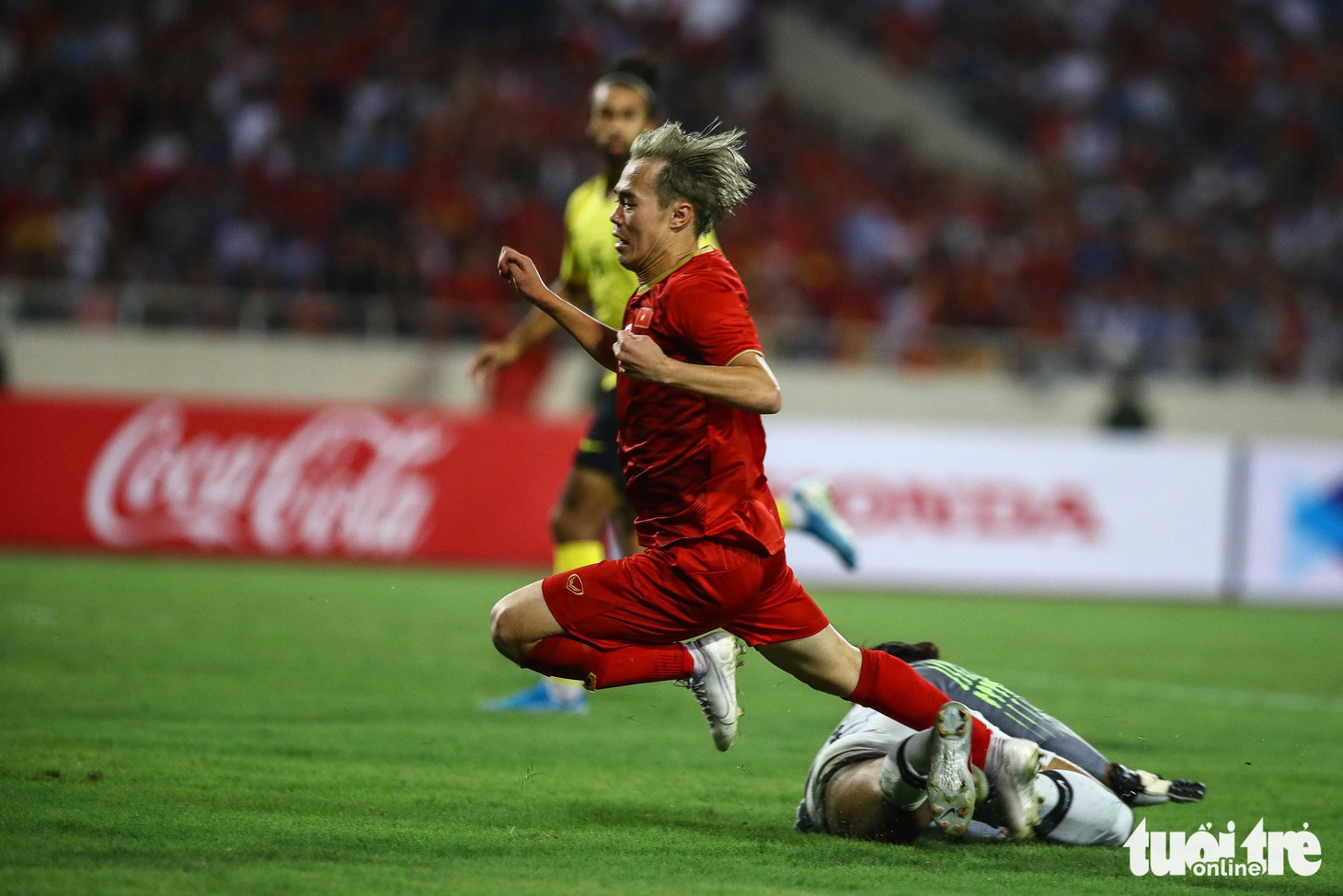 Chùm ảnh ấn tượng trận Việt Nam - Malaysia 1-0 - Ảnh 4.