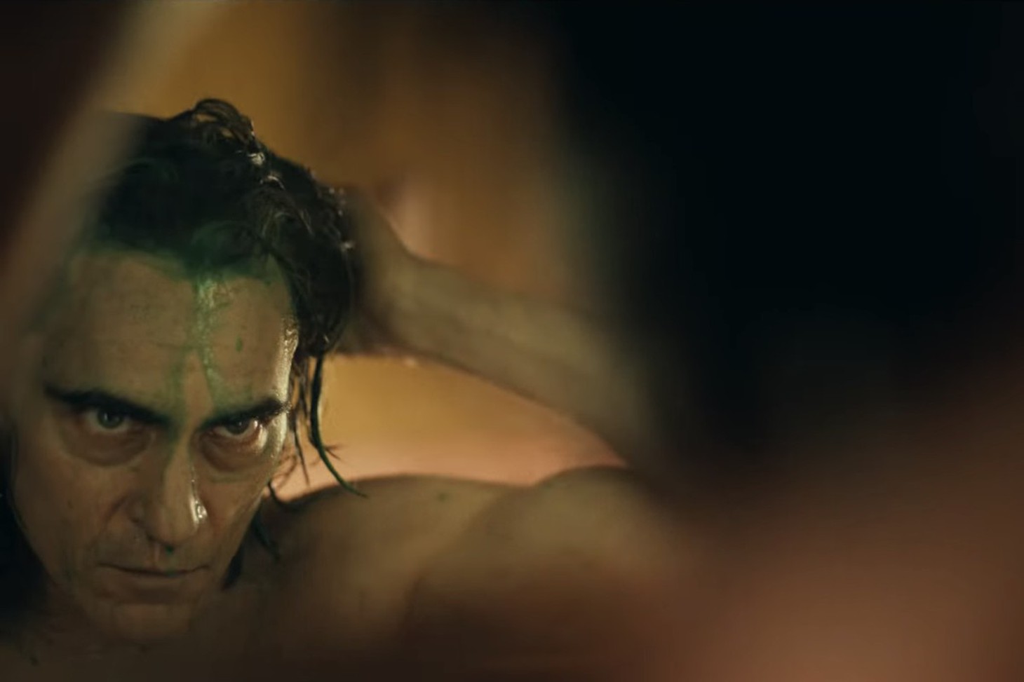 Joker: Tác phẩm điện ảnh choáng ngợp và vai diễn vĩ đại - Ảnh 6.