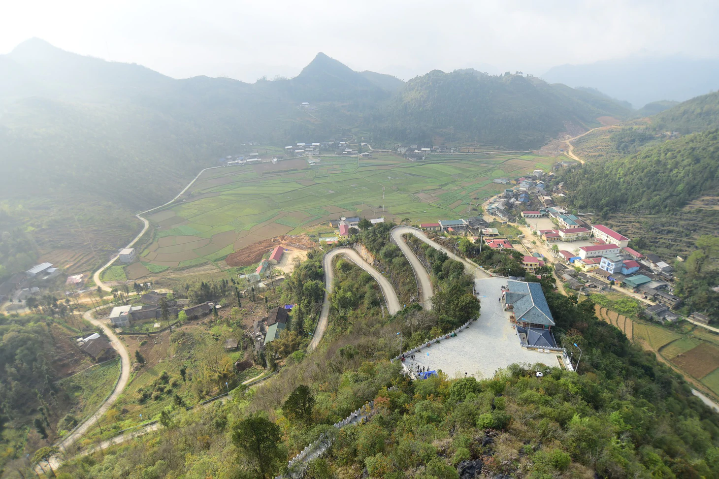 Phá núi xây khu du lịch tâm linh nơi cột cờ Lũng Cú - Ảnh 12.