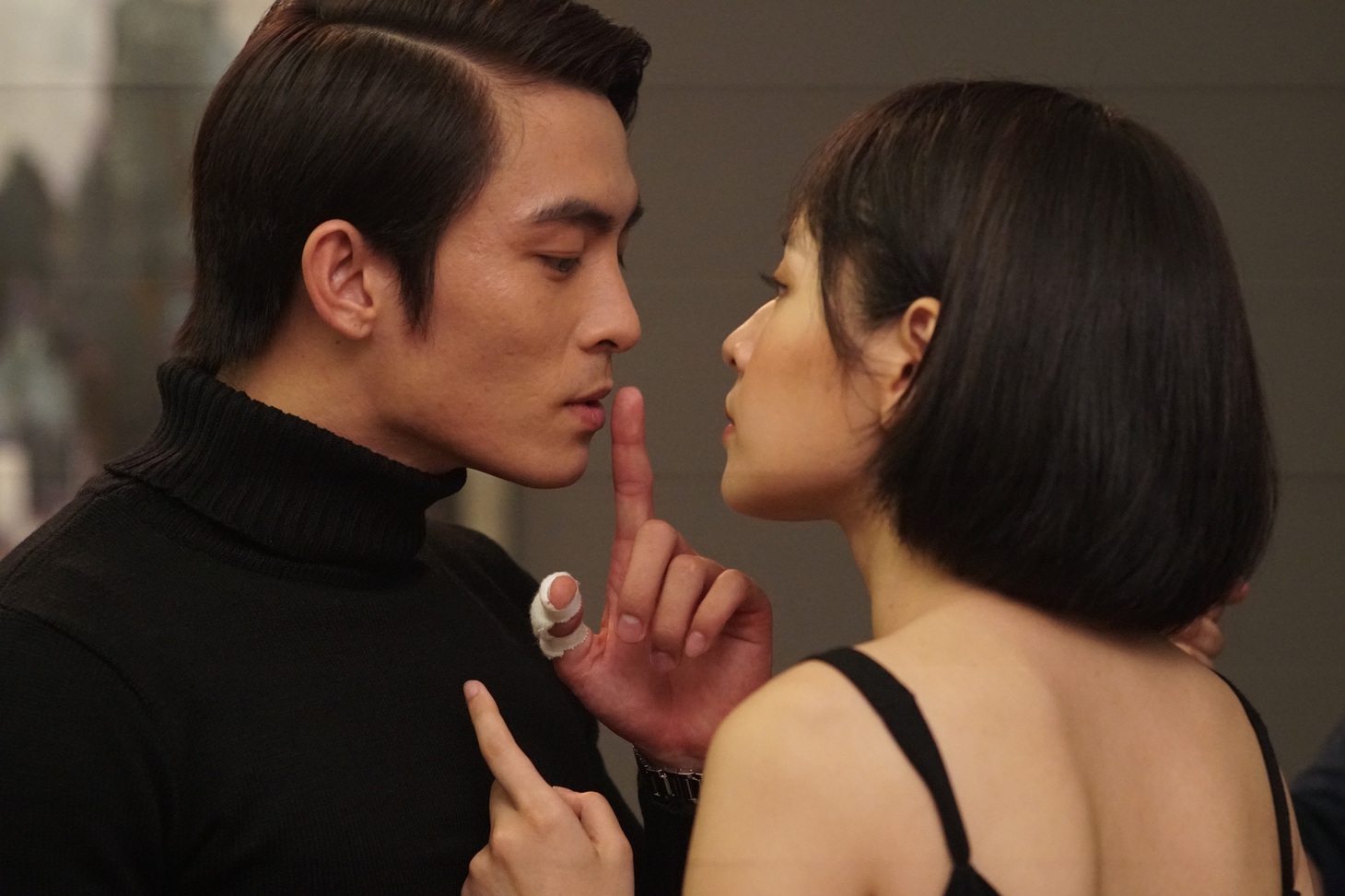 Chị chị em em: Phim giật gân và vỏ bọc dục tính - Ảnh 8.