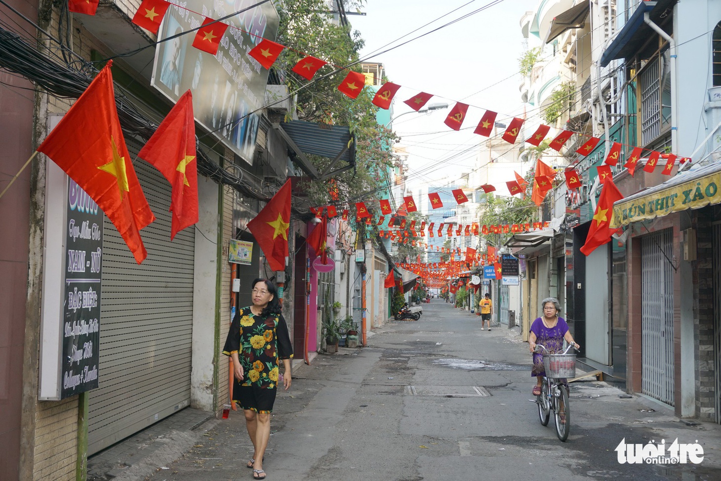 Thành phố ngày đầu năm với những nút giao thông... yên bình - Ảnh 7.
