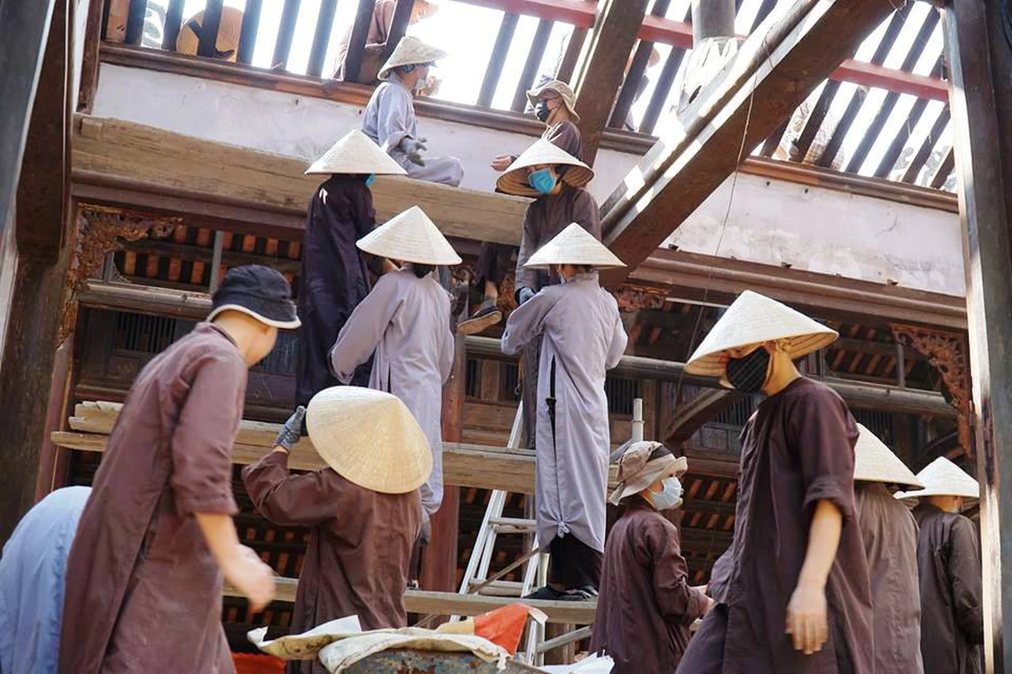Hạ giải trùng tu chánh điện chùa Từ Hiếu - Ảnh 2.