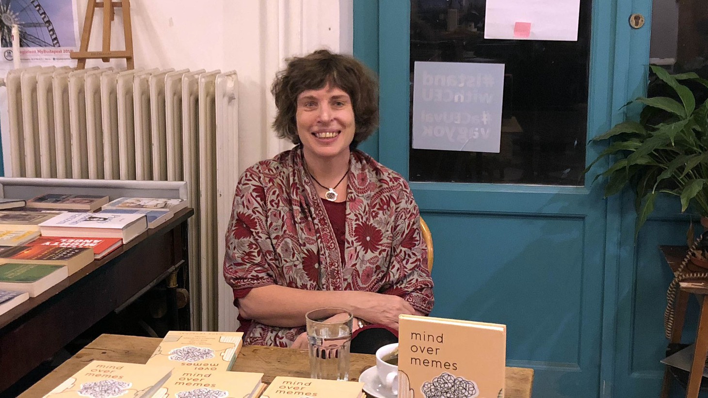Bà Diana Senechal