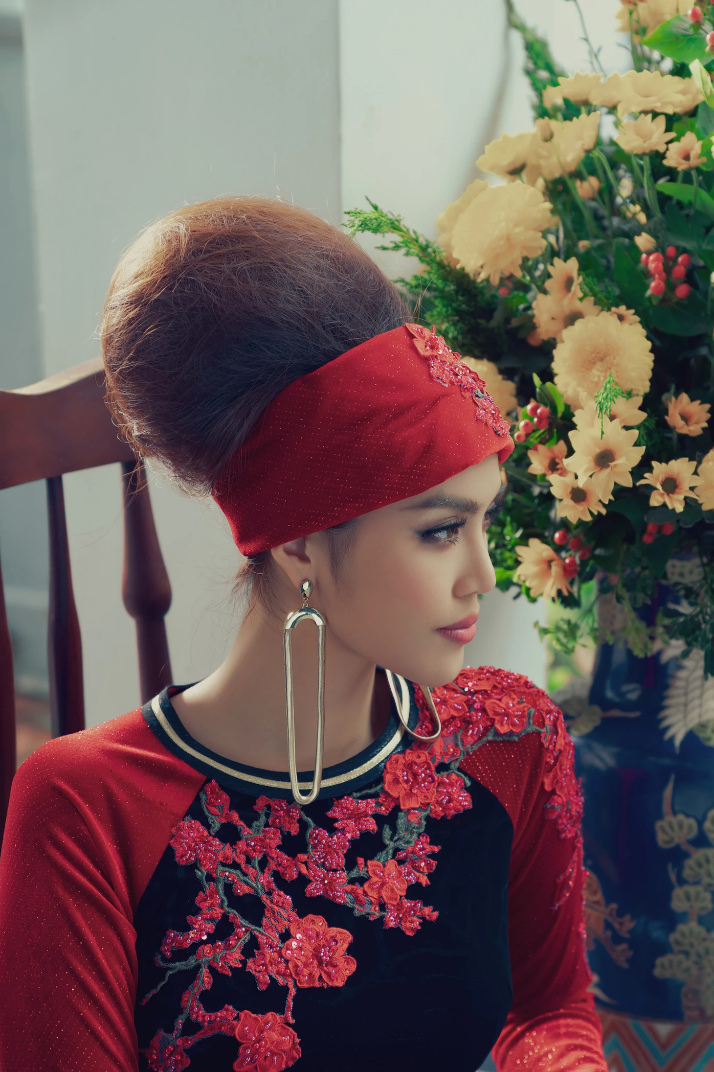 Lan Khuê, Thanh Hằng diện áo dài Nam Kỳ lục tỉnh - Ảnh 4.