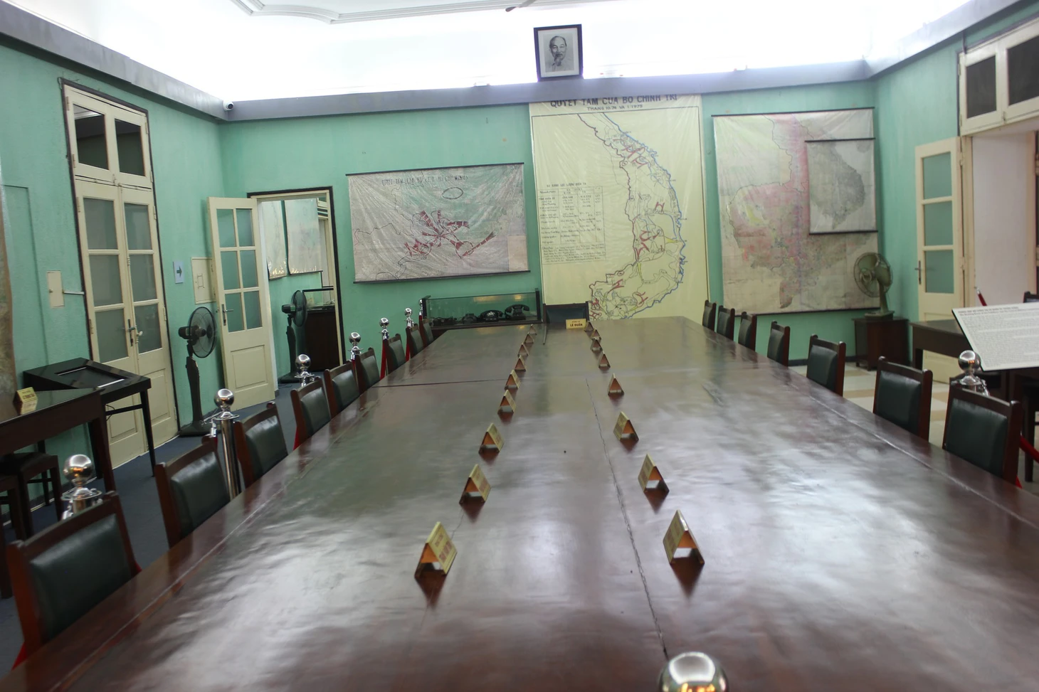 Ít ai ngờ một ngôi nhà giản dị là Tổng hành dinh trước 1975 - Ảnh 2.