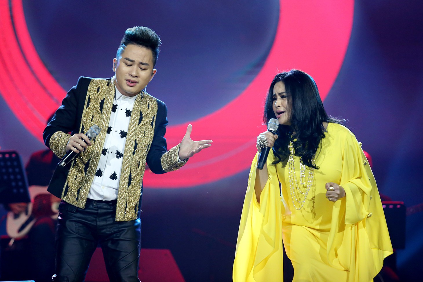 Nhớ Trịnh Công Sơn, Tokiko Kato ôm đàn hát Bài ca tặng anh - Ảnh 10.