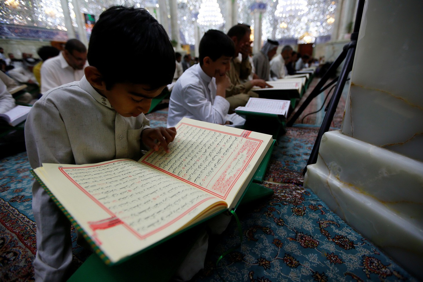 Ramadan 2019 qua những hình ảnh ấn tượng - Ảnh 3.