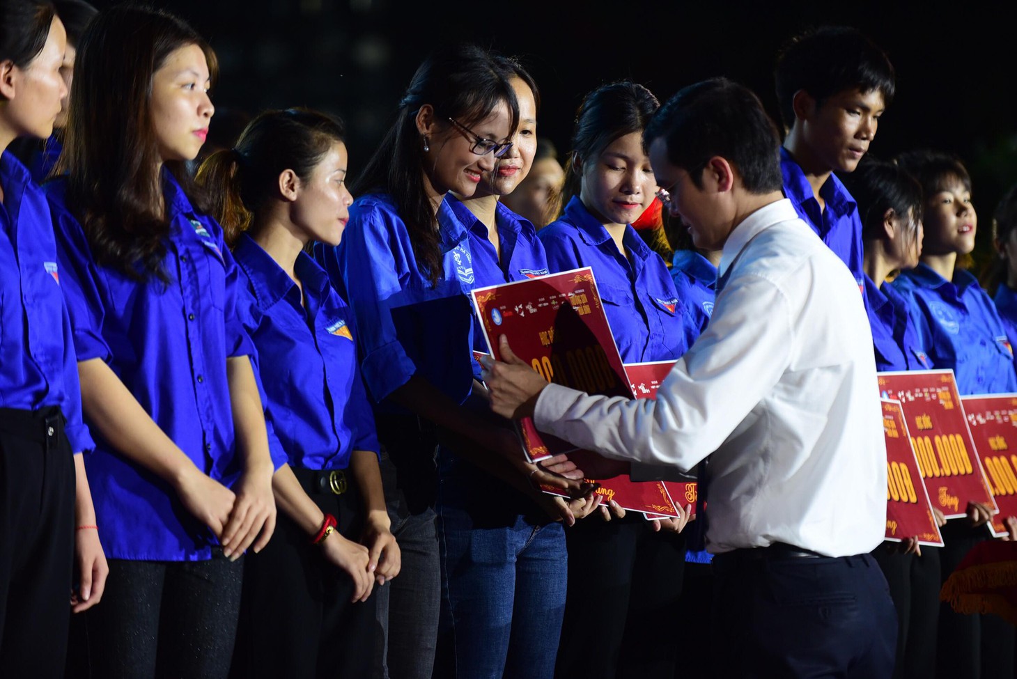 Người trẻ sẽ cùng đi trên con đường hòa bình! - Ảnh 25.