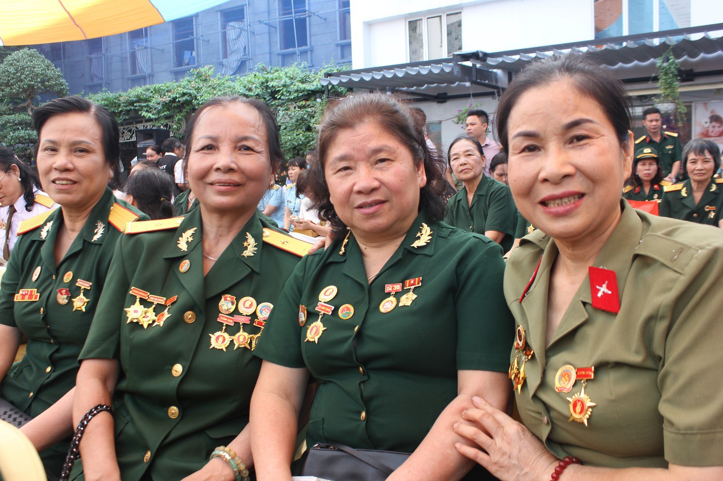 Kiêu hãnh ‘những bông hồng thép’ của đường Trường Sơn - Ảnh 19.