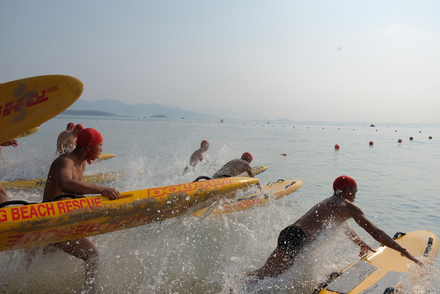 Cứu hộ viên xuất sắc của các bãi biển lớn tụ về Nha Trang tranh tài - Ảnh 5.