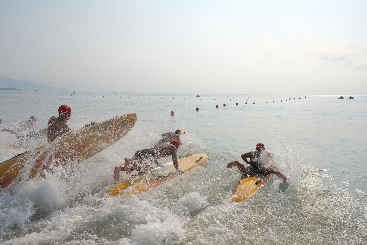 Cứu hộ viên xuất sắc của các bãi biển lớn tụ về Nha Trang tranh tài - Ảnh 6.