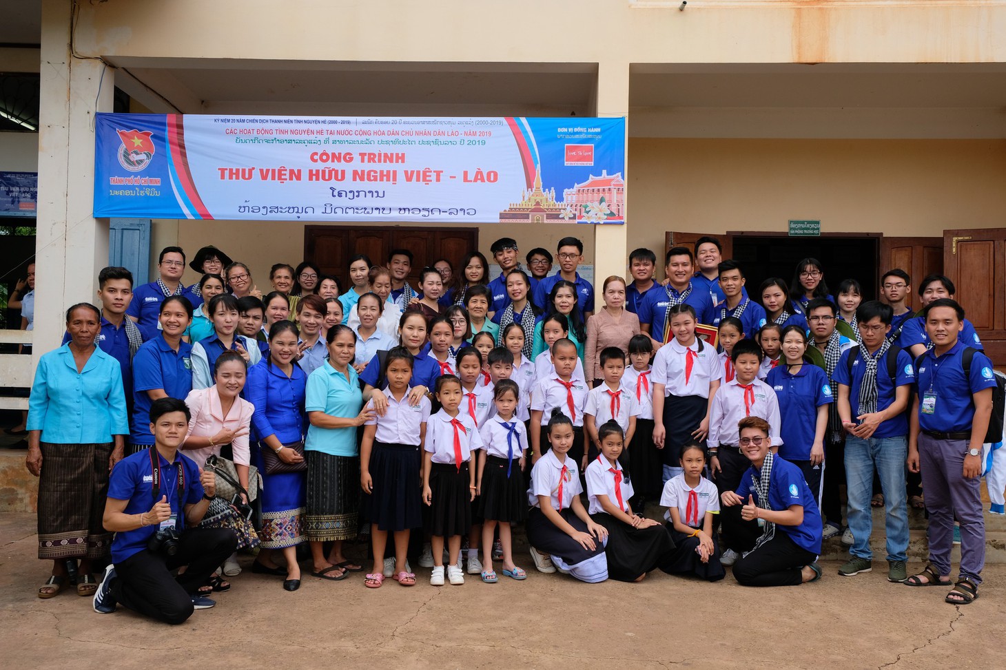 Mùa yêu thương trên đất Lào - Ảnh 5.