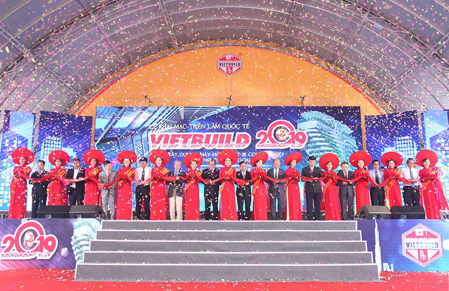 Khai mạc triển lãm Quốc tế Vietbuild TP.HCM 2019 lần 3 - Ảnh 1.