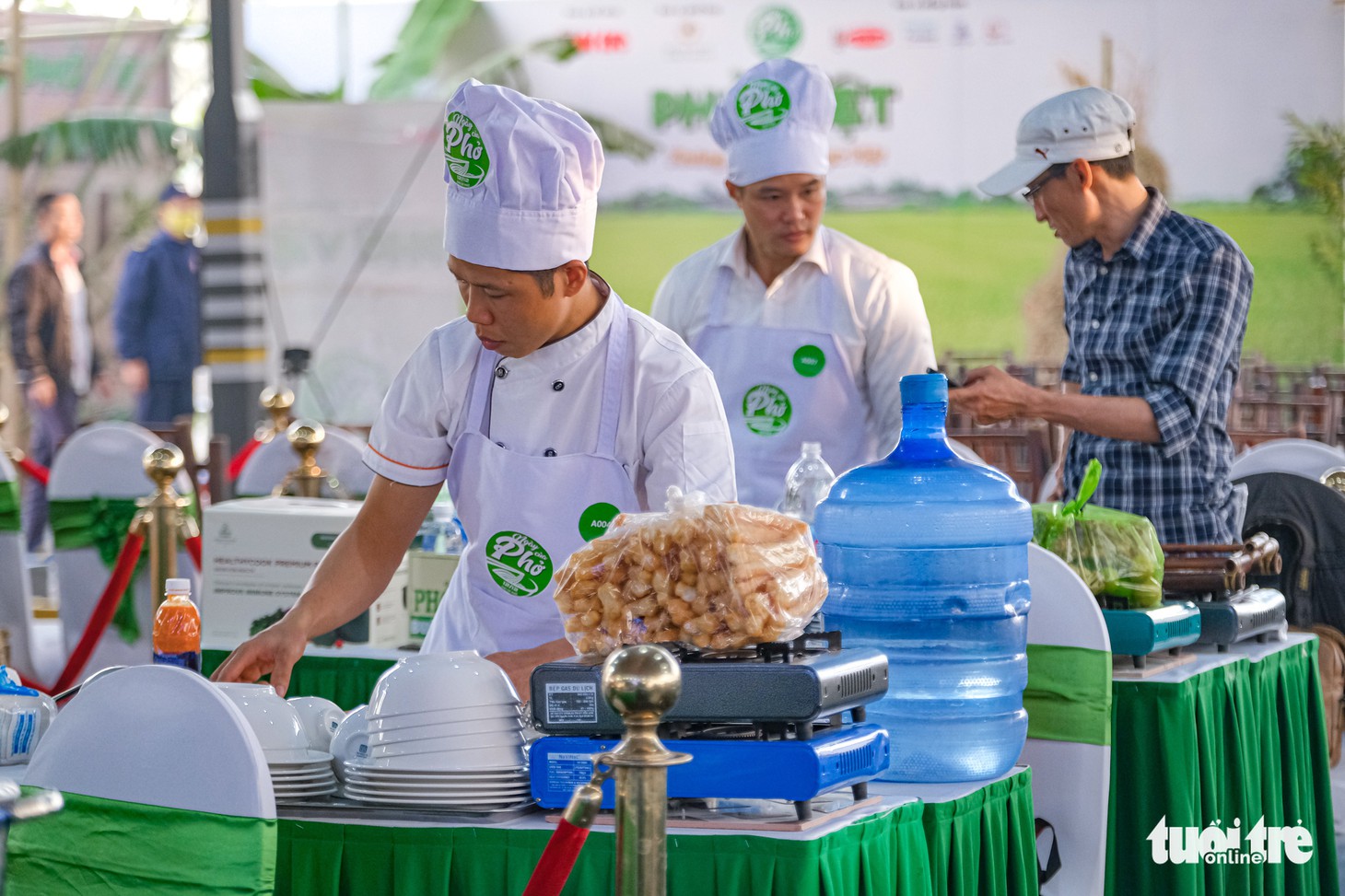 Hương phở thơm ngào ngạt ở cuộc thi ‘Đi tìm người nấu Phở ngon năm 2020’ - Ảnh 9.