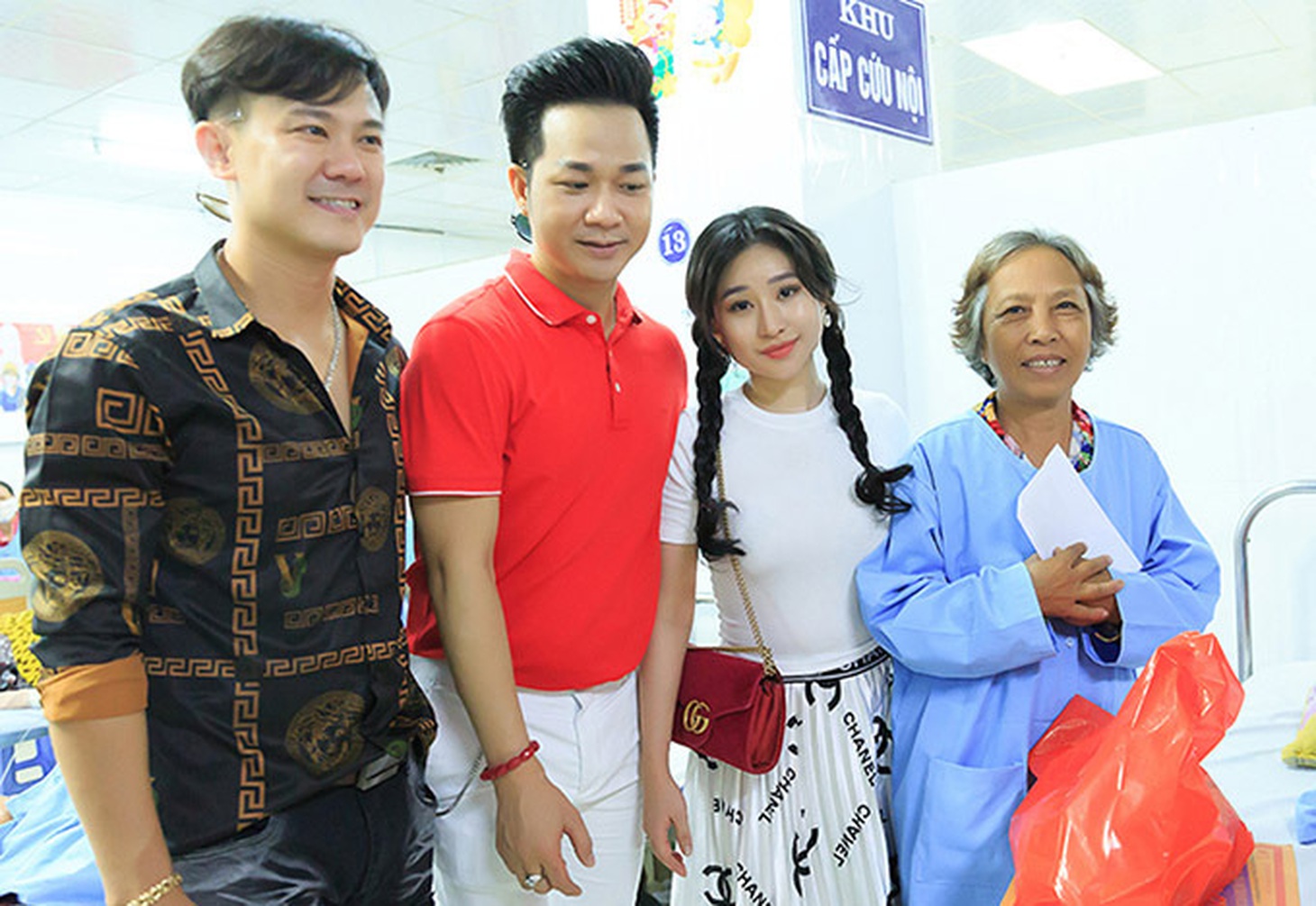 Vân Quang Long qua đời: Nhớ người em hiền lành, chịu khó - Cuộc sống thật vô thường! - Ảnh 2.