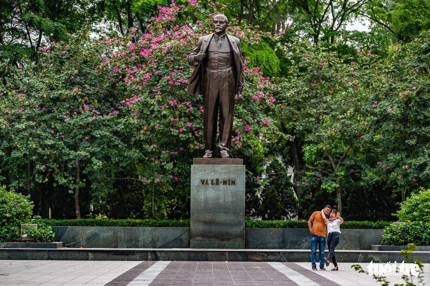 Hà Nội mùa này vắng những... người đi - Ảnh 3.