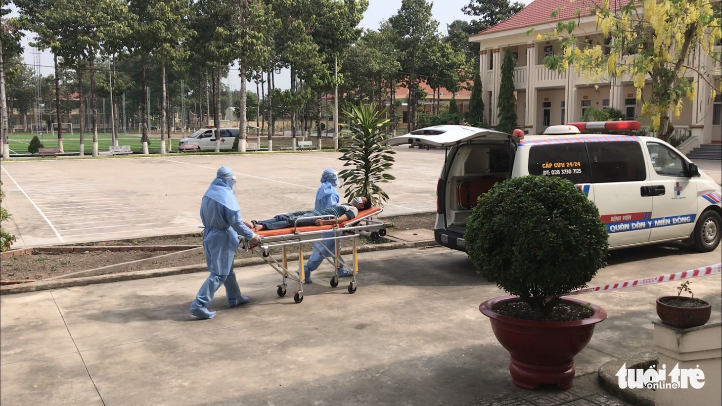 Quân đội diễn tập cách ly hàng trăm người Việt về từ vùng dịch - Ảnh 12.