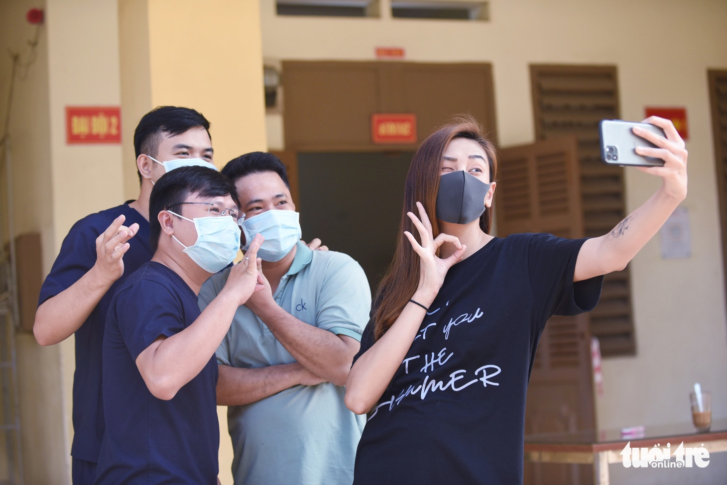 TP.HCM: 1.400 người hoàn thành cách ly được về nhà - Ảnh 9.