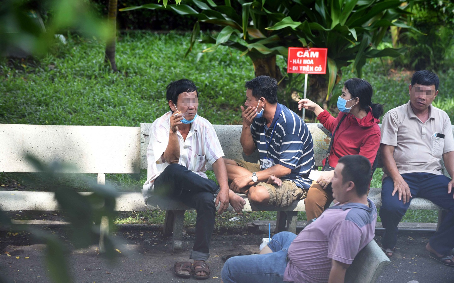 Biết hại nhưng vẫn cứ hút - Ảnh 1.
