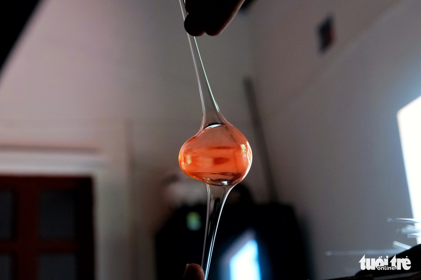 Đỏ lửa giữ nghề thổi thủy tinh ở thủ đô - Ảnh 4.