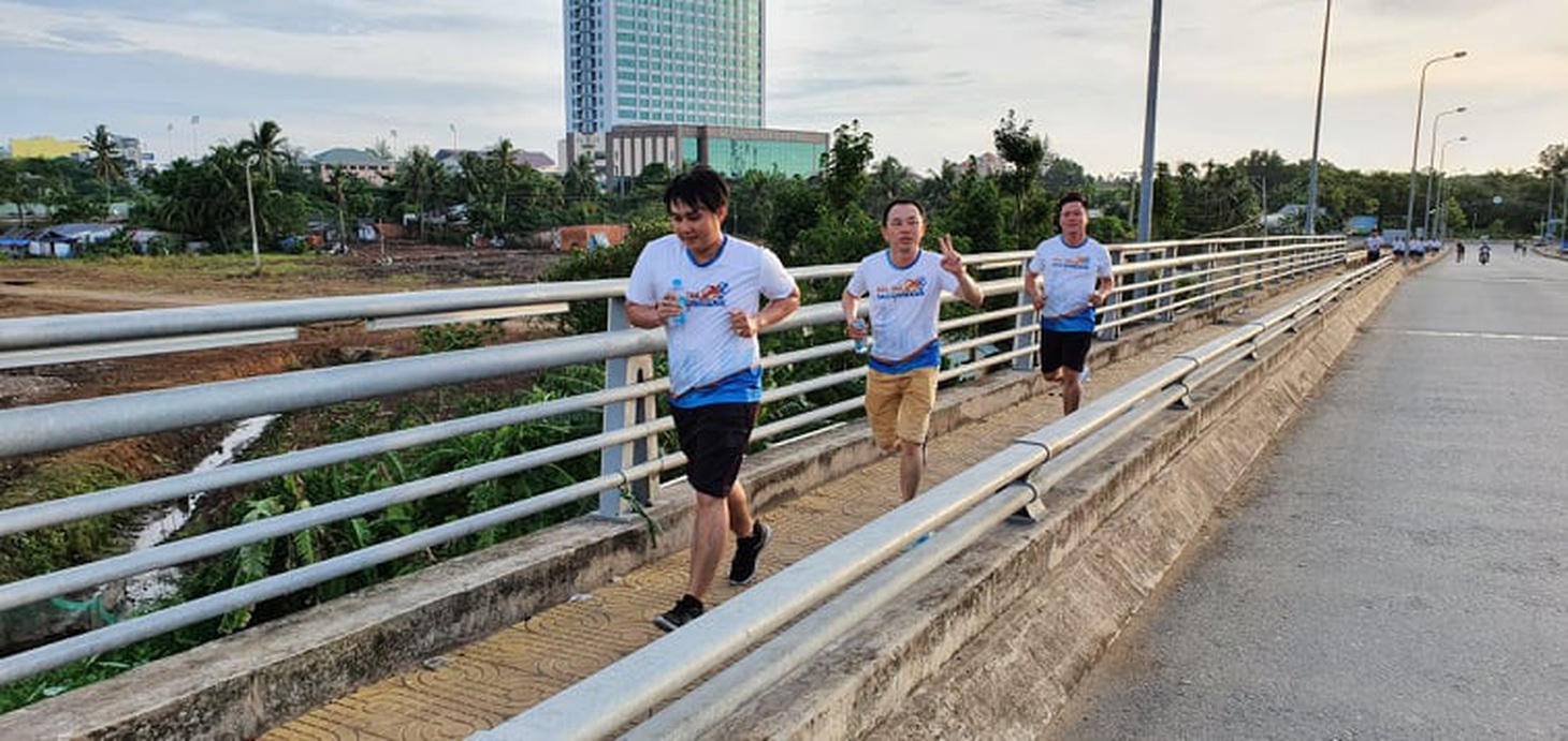 Giải chạy bộ hưởng ứng ngày không tiền mặt 2020: Ngày đầu háo hức - Ảnh 45.