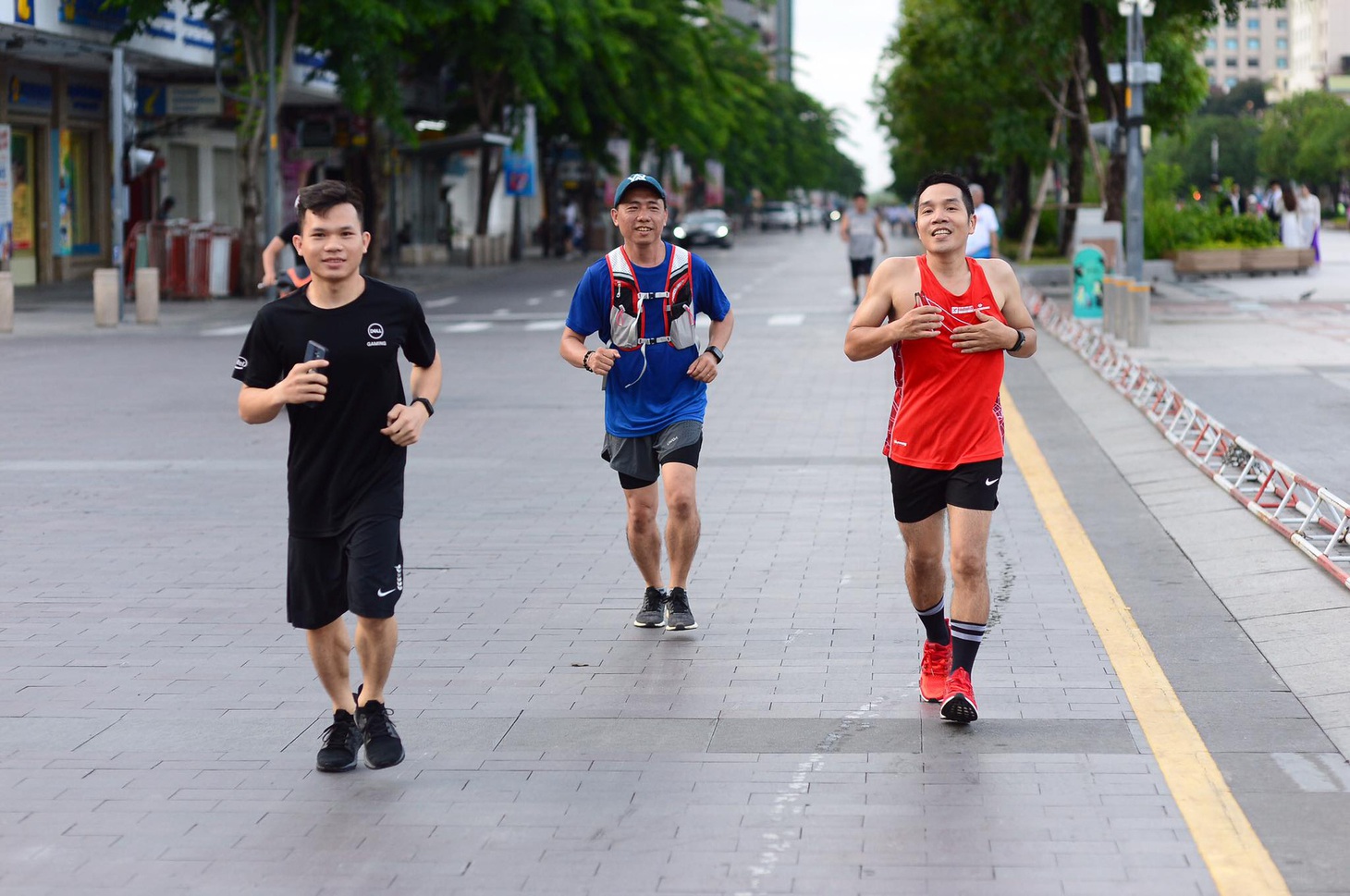 Giải chạy bộ hưởng ứng ngày không tiền mặt 2020: Ngày đầu háo hức - Ảnh 39.