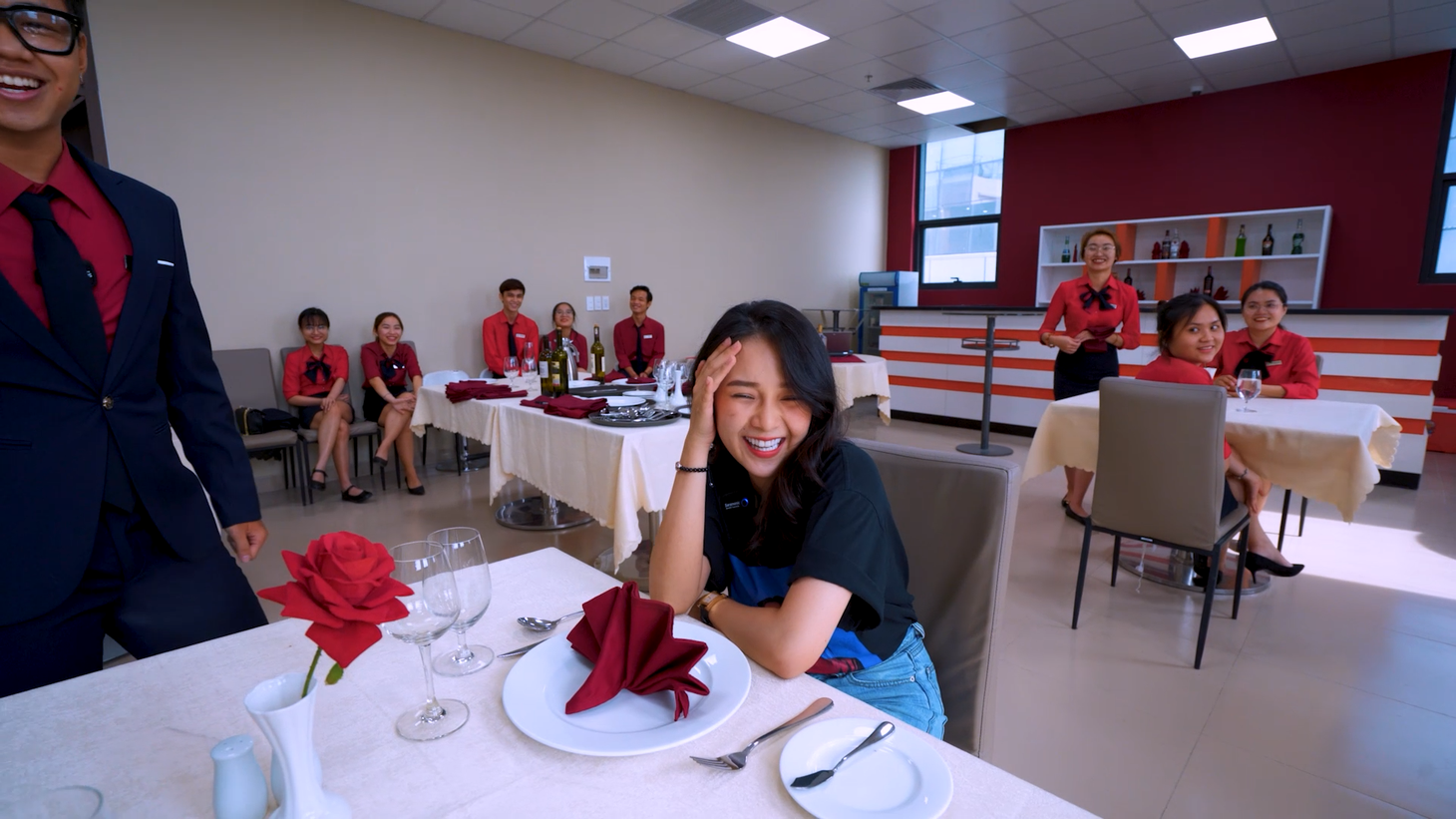 19h tối nay phát sóng Khám phá trường học tại Trường ĐH Kinh tế - Tài chính - Ảnh 2.