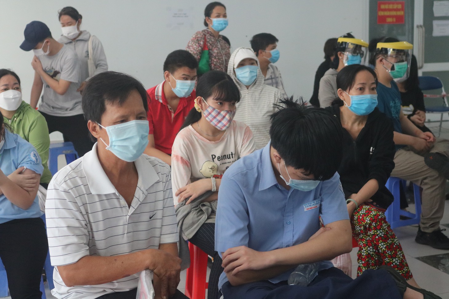 TP.HCM tổ chức tiêm vắc xin cho trẻ khuyết tật - Ảnh 8.