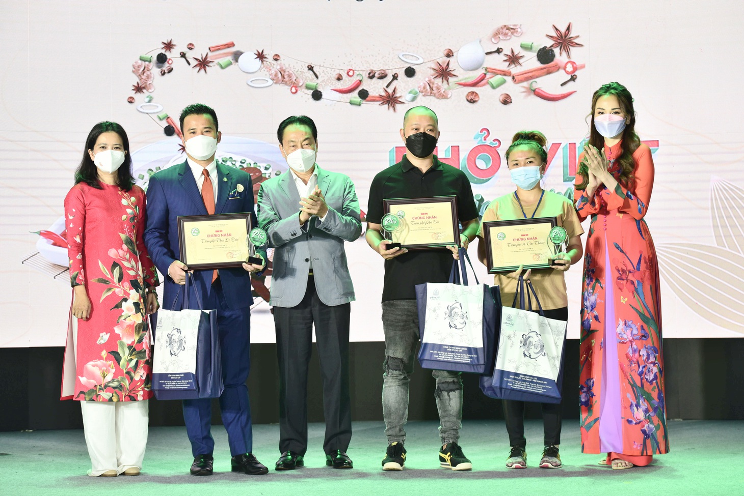 Gala Ngày của phở 12-12: Kết nối 5 châu, lan tỏa tình yêu, hương vị phở - Ảnh 7.