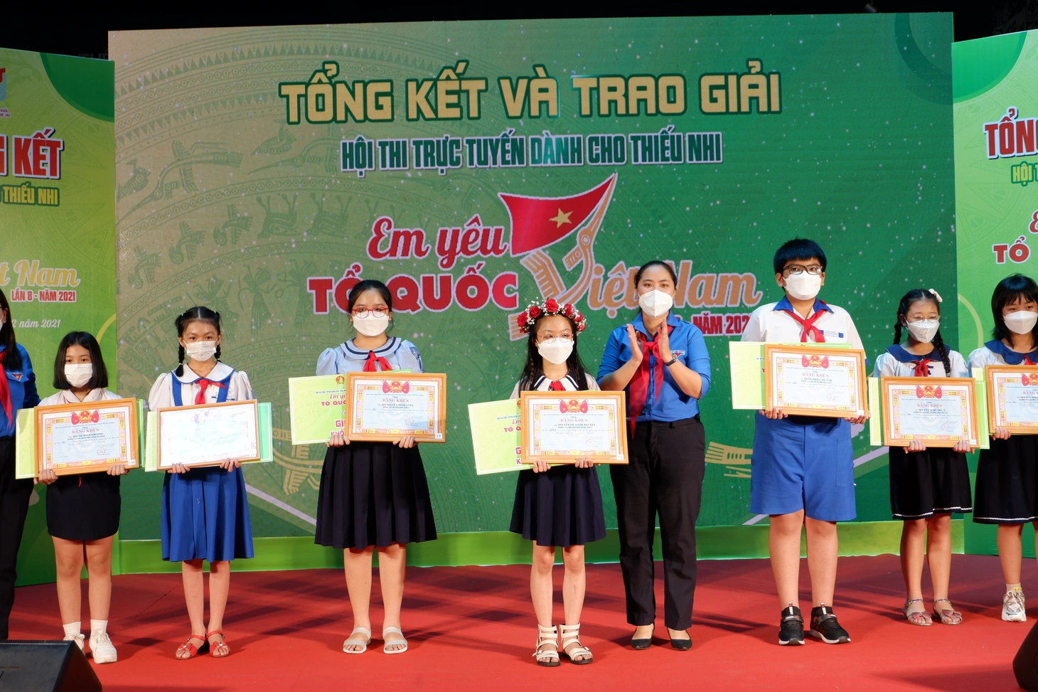 Vun bồi tình yêu lịch sử trong trái tim bạn nhỏ - Ảnh 3.