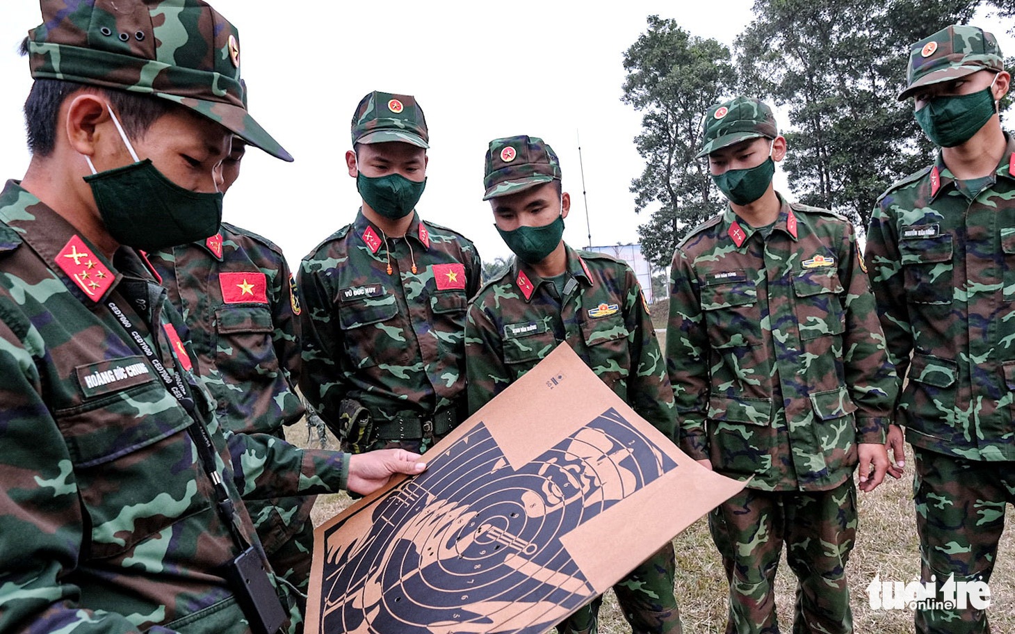 Xạ thủ bắn tỉa trên thao trường - Ảnh 4.