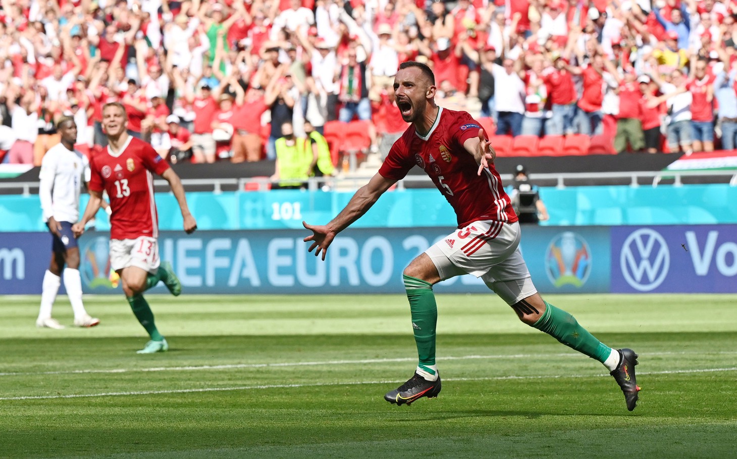 20 khoảnh khắc đáng nhớ vòng bảng Euro 2020 - Ảnh 9.