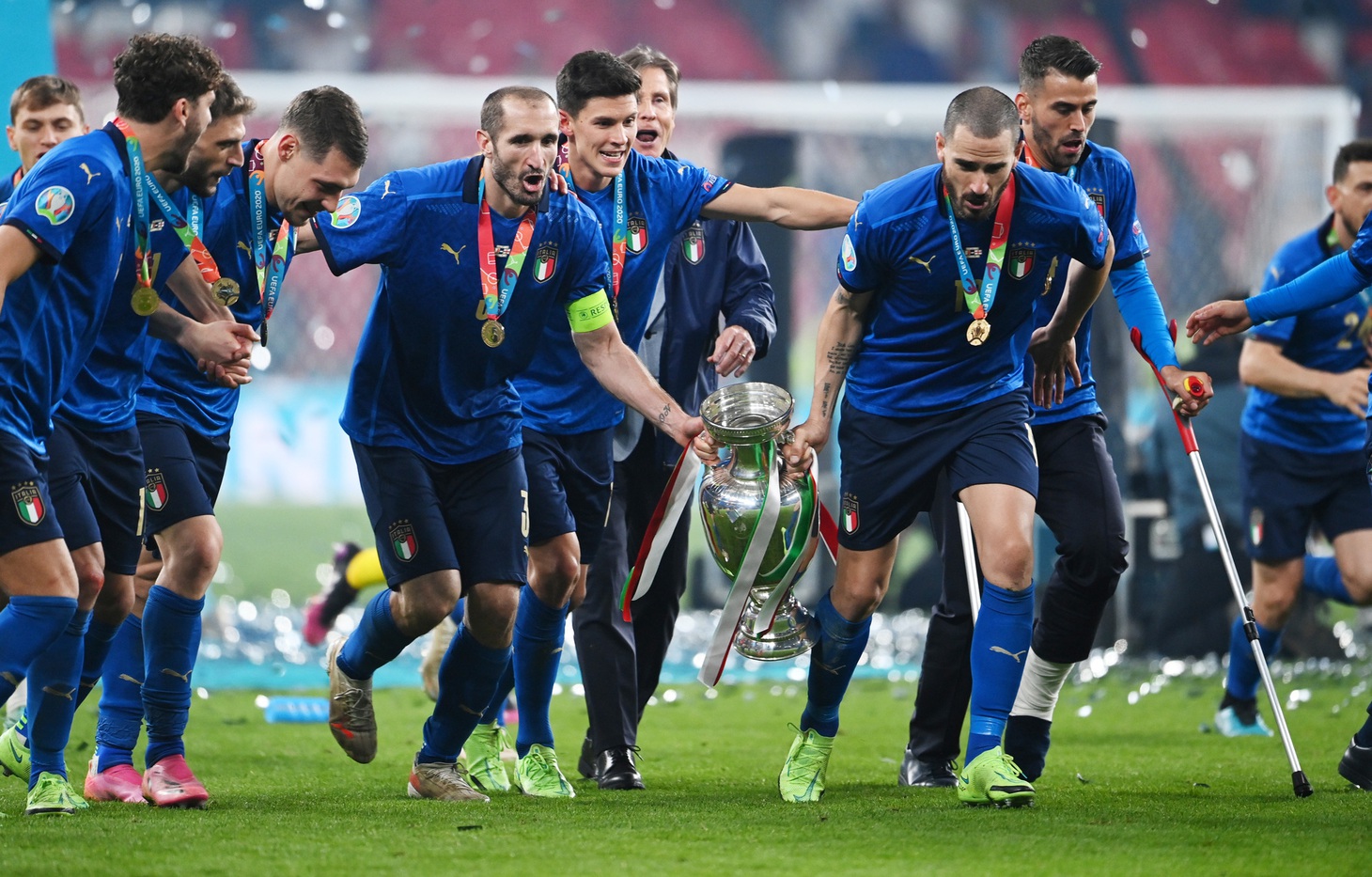 Những khoảnh khắc định đoạt trận chung kết Euro 2020 - Ảnh 1.