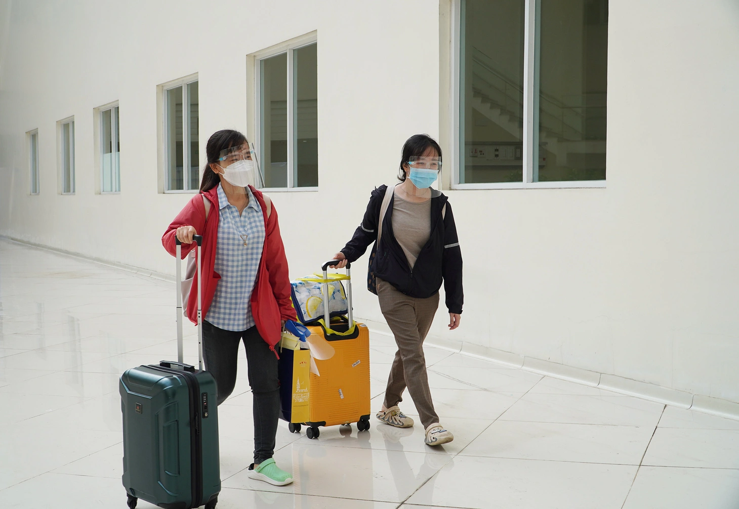 Cận cảnh bệnh viện 1.000 giường điều trị bệnh nhân COVID-19 nặng - Ảnh 7.