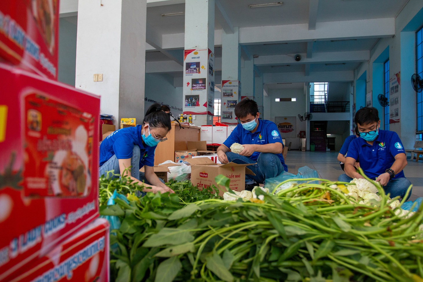 Tăng học bổng, giảm học phí... tiếp sức sinh viên - Ảnh 2.