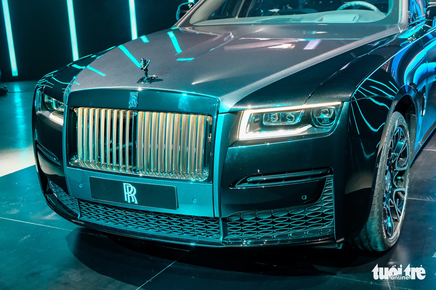 Rolls-Royce Ghost Black Badge thế hệ mới giá từ 33,7 tỉ đồng - sedan đắt thứ 2 Việt Nam - Ảnh 5.