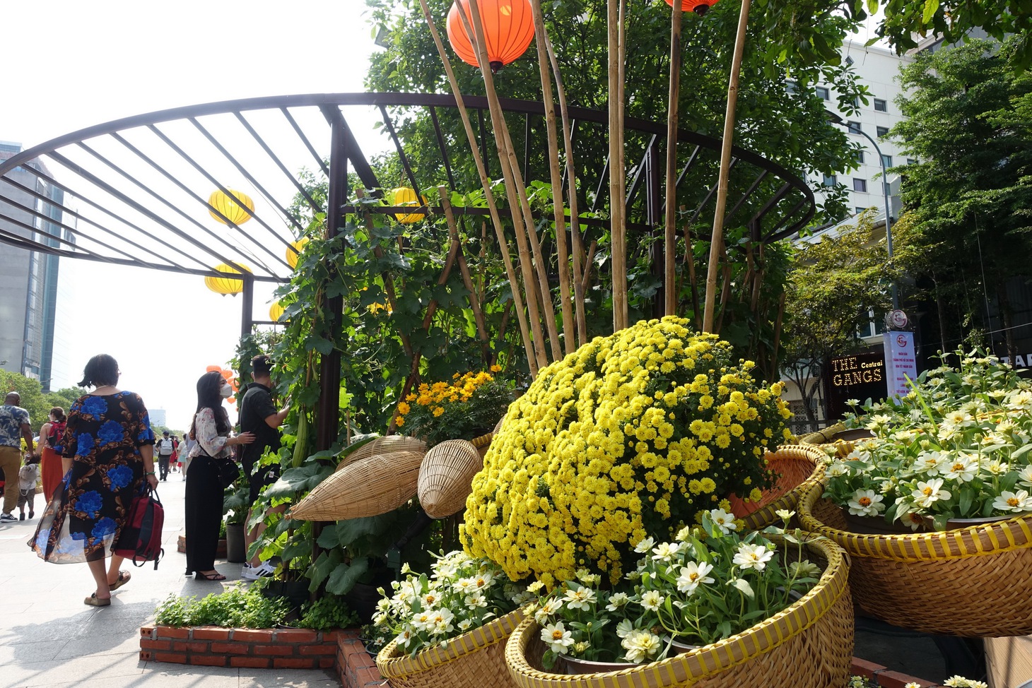 Đường hoa Nguyễn Huệ đảm bảo an toàn - Ảnh 7.